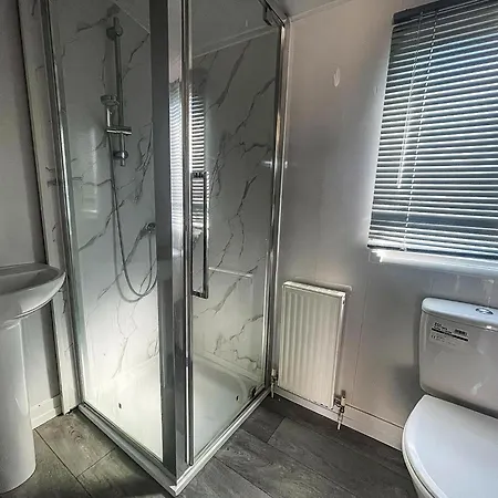 6 Berth Caravan With Wifi At Steeple Bay Holiday Park In Essex Ref 36092F Southminster Exterior photo