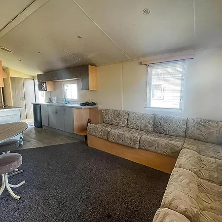 6 Berth Caravan With Wifi At Steeple Bay Holiday Park In Essex Ref 36092F Southminster Exterior photo